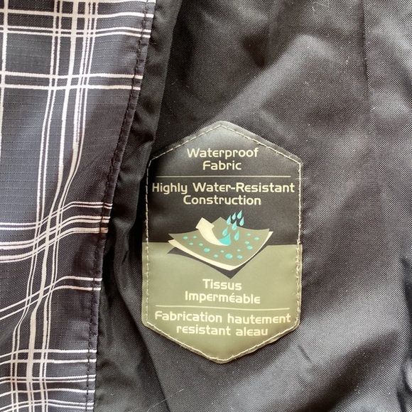 Columbia Omni-shield Waterproof windbreaker jacket - Picture 6 of 12